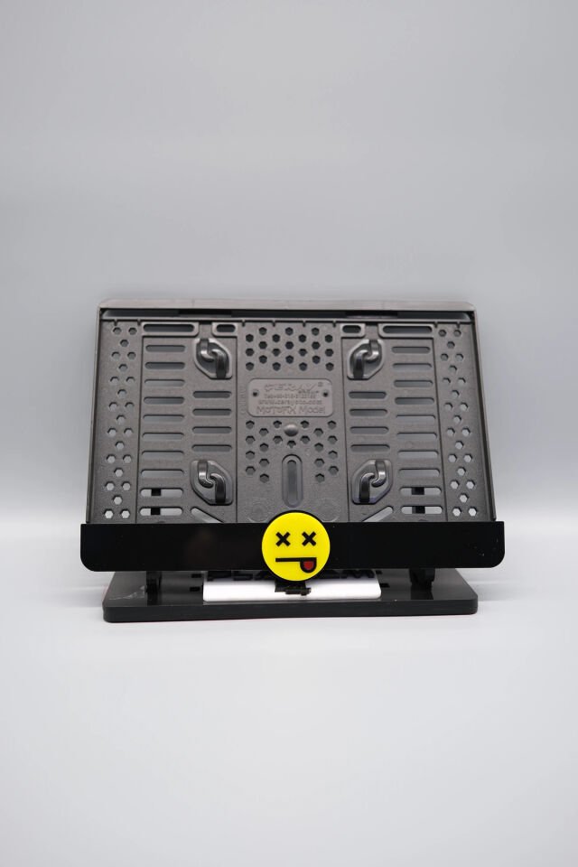 DEAT FACE EMOJİ 3D KABARTMALI PLEKSİ MOTOR PLAKALIĞI