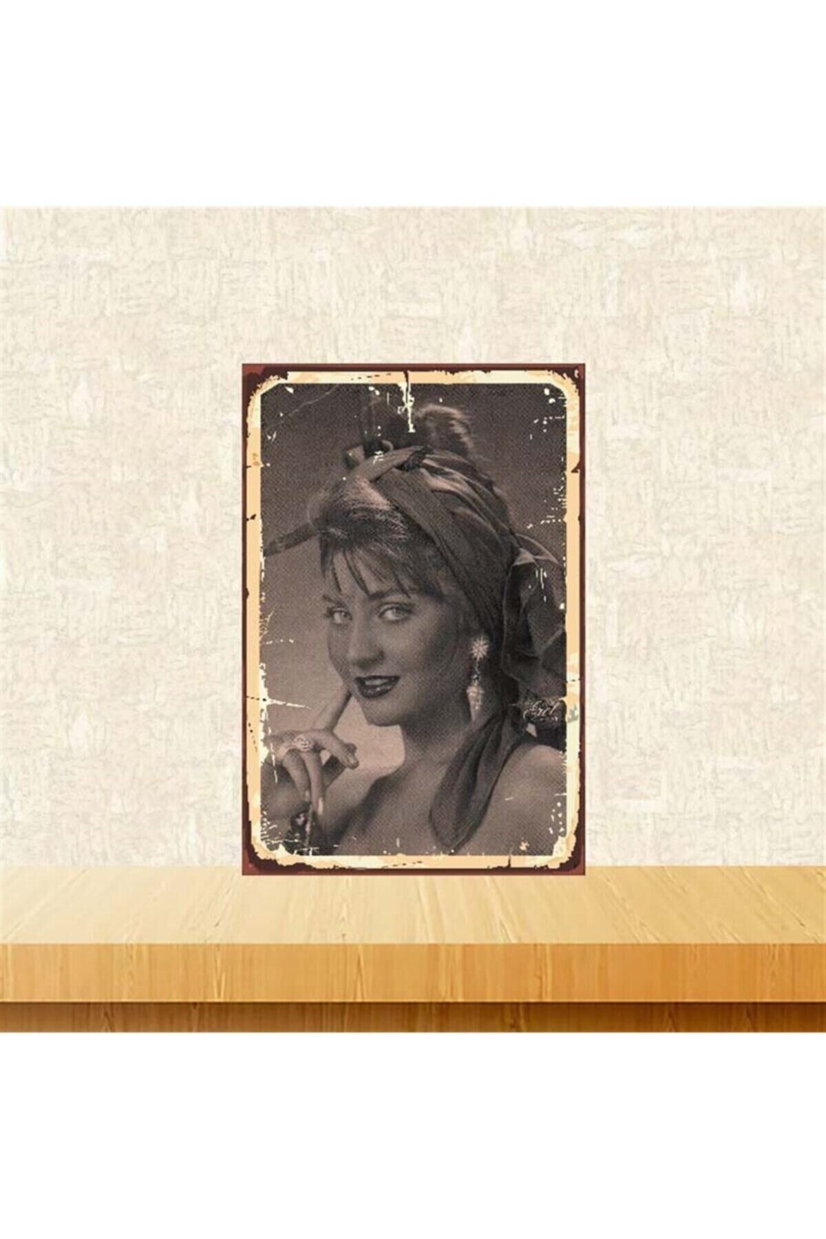 Sibel Can Retro Ahşap Poster Tkfx3740