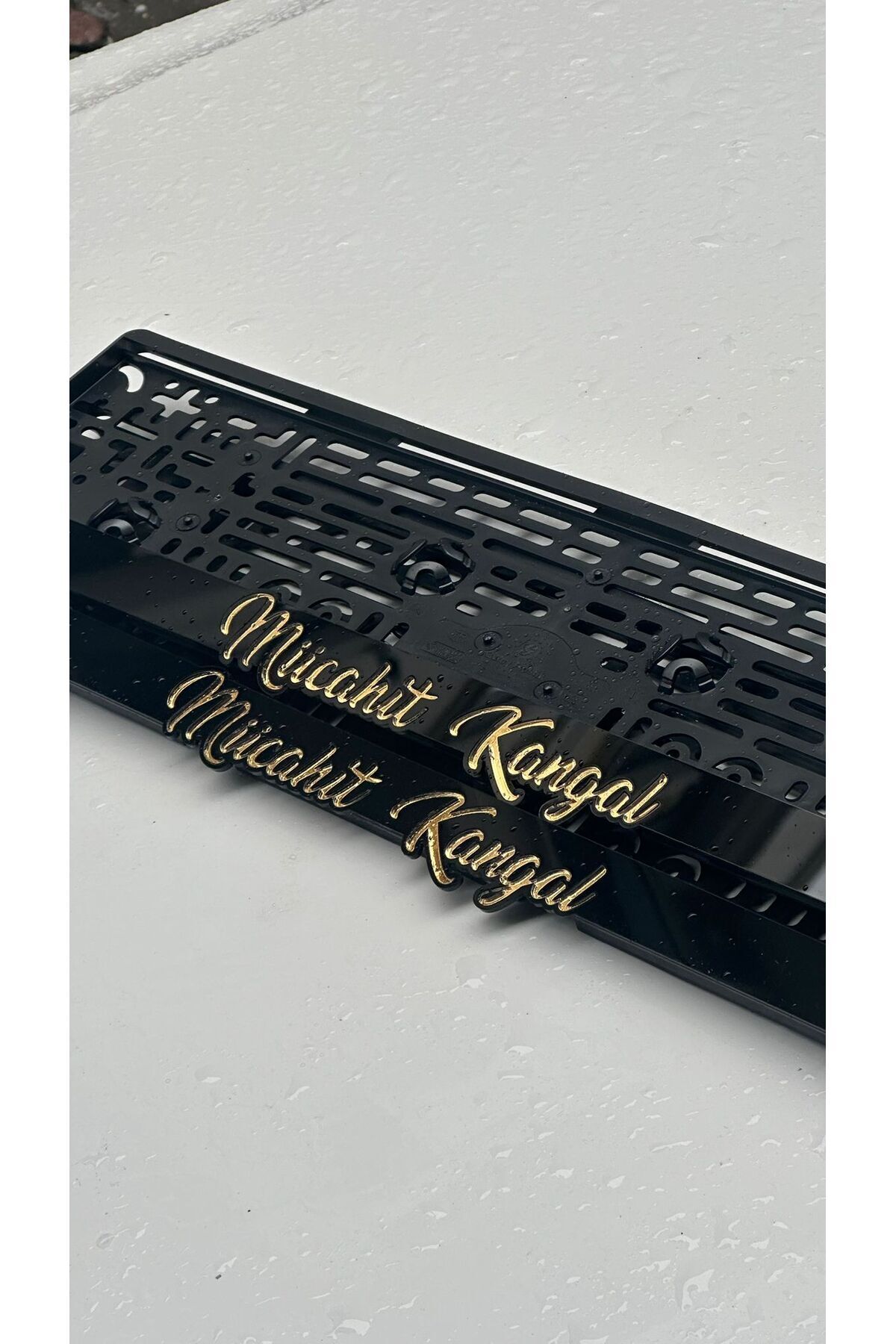 KİŞİYE ÖZEL PLEKSİ TAKMATİK PLAKALIK