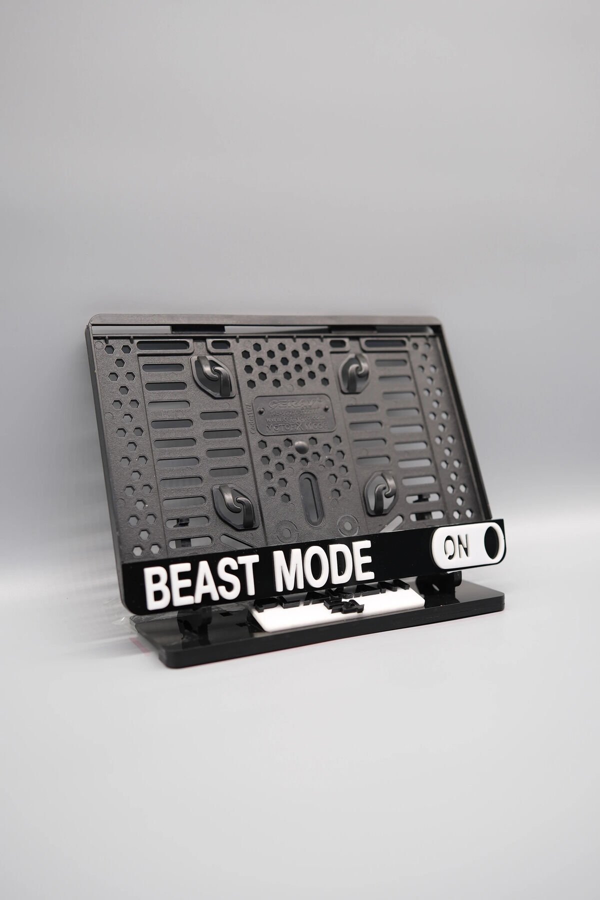 BEAST MOD ON 3D KABARTMALI PLEKSİ MOTOR PLAKALIĞI