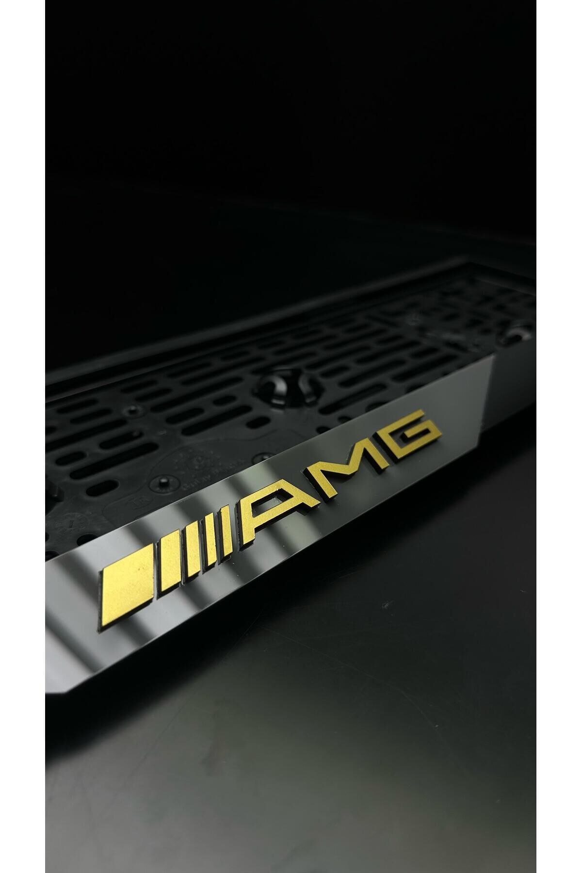 MERCEDES AMG LUX PLEKSİ TAKMATİK PLAKALIK Uyumlu