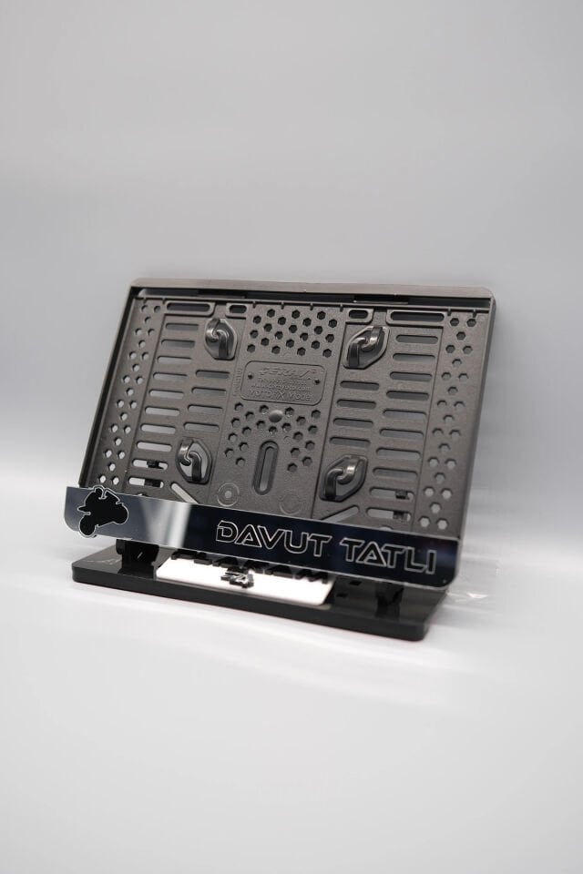 RACING GÜMÜŞ KİŞİYE ÖZEL İSİMLİ PLEKSİ MOTOR PLAKALIĞI