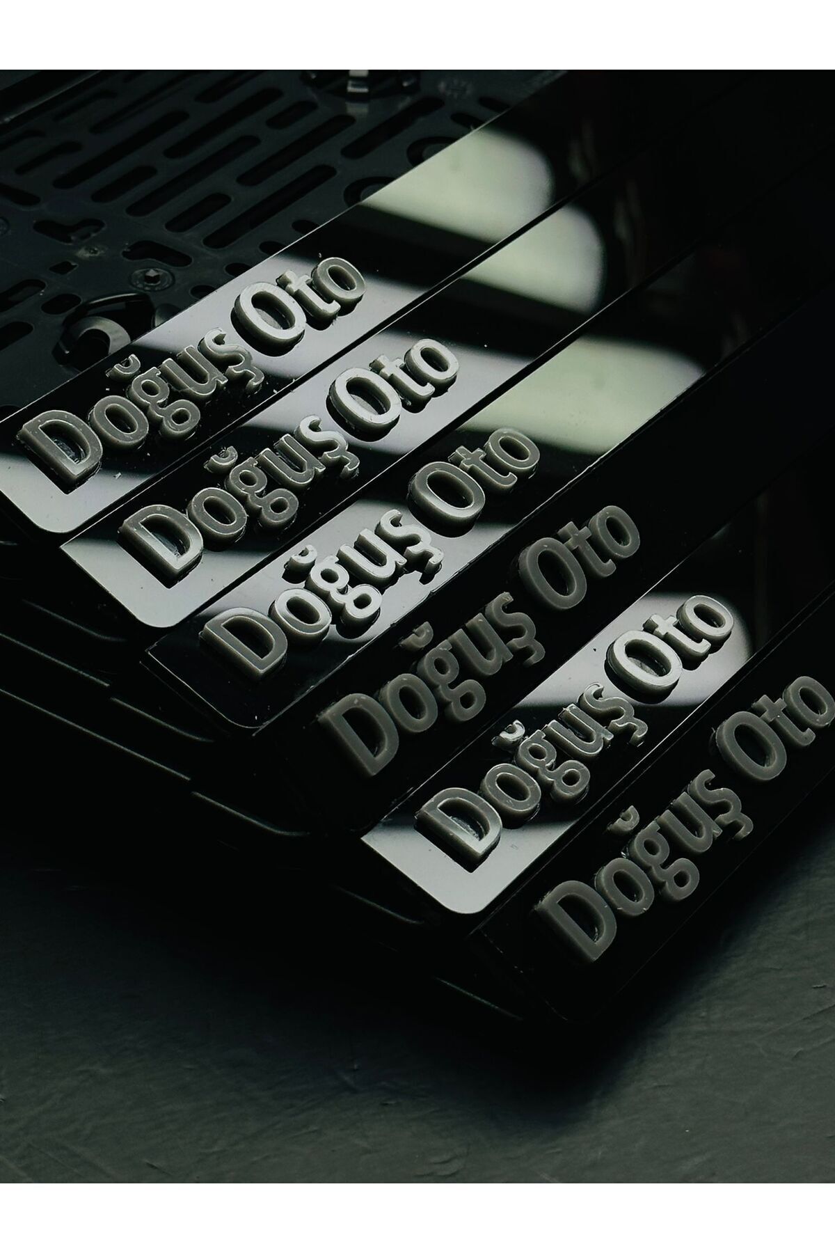 5d PORSCHE PLEKSİ TAKMATİK PLAKALIK