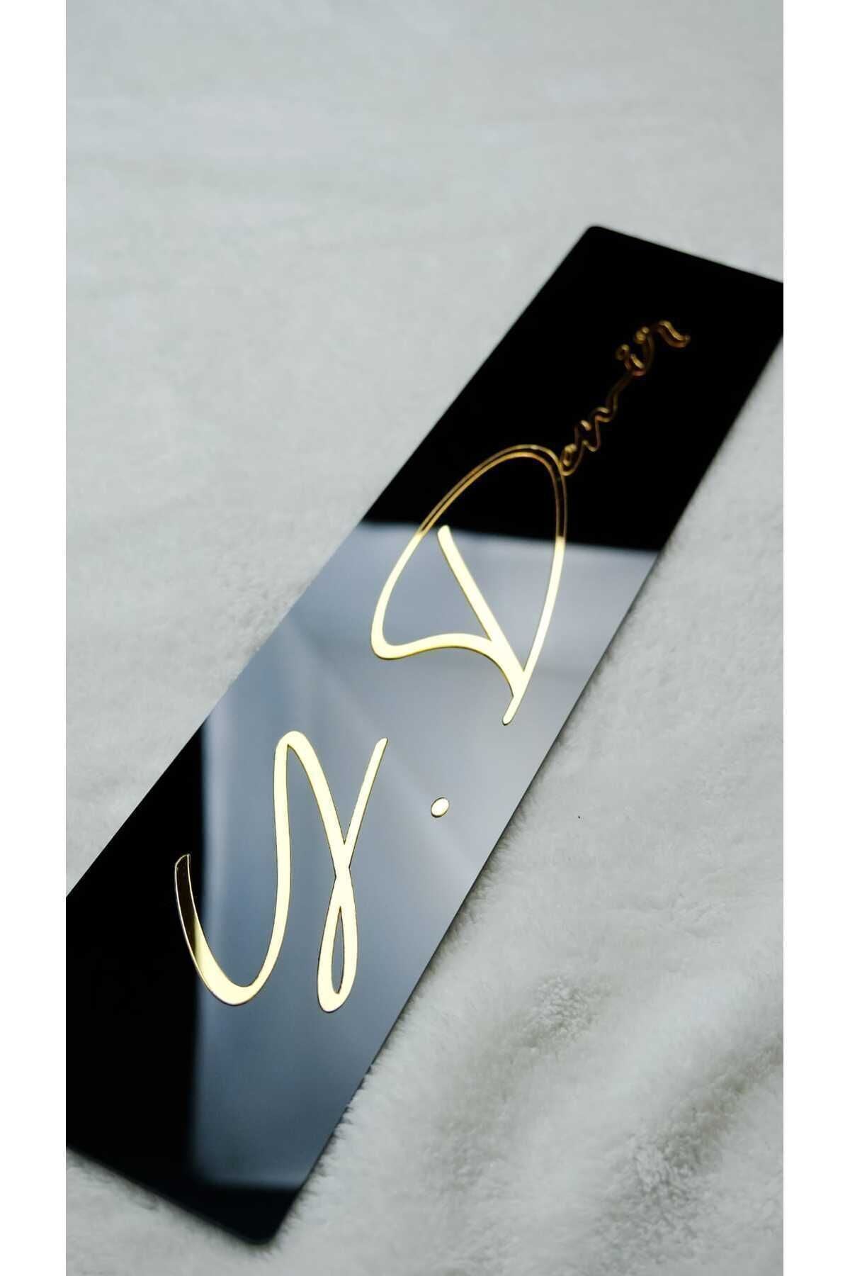 Isme Özel Dekor Pleksi Plaka Piano Black-gold-silver Imza Model