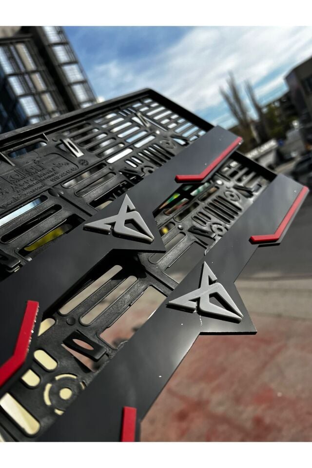 CUPRA LOGOLU LİP MODEL Pleksi Plakalık