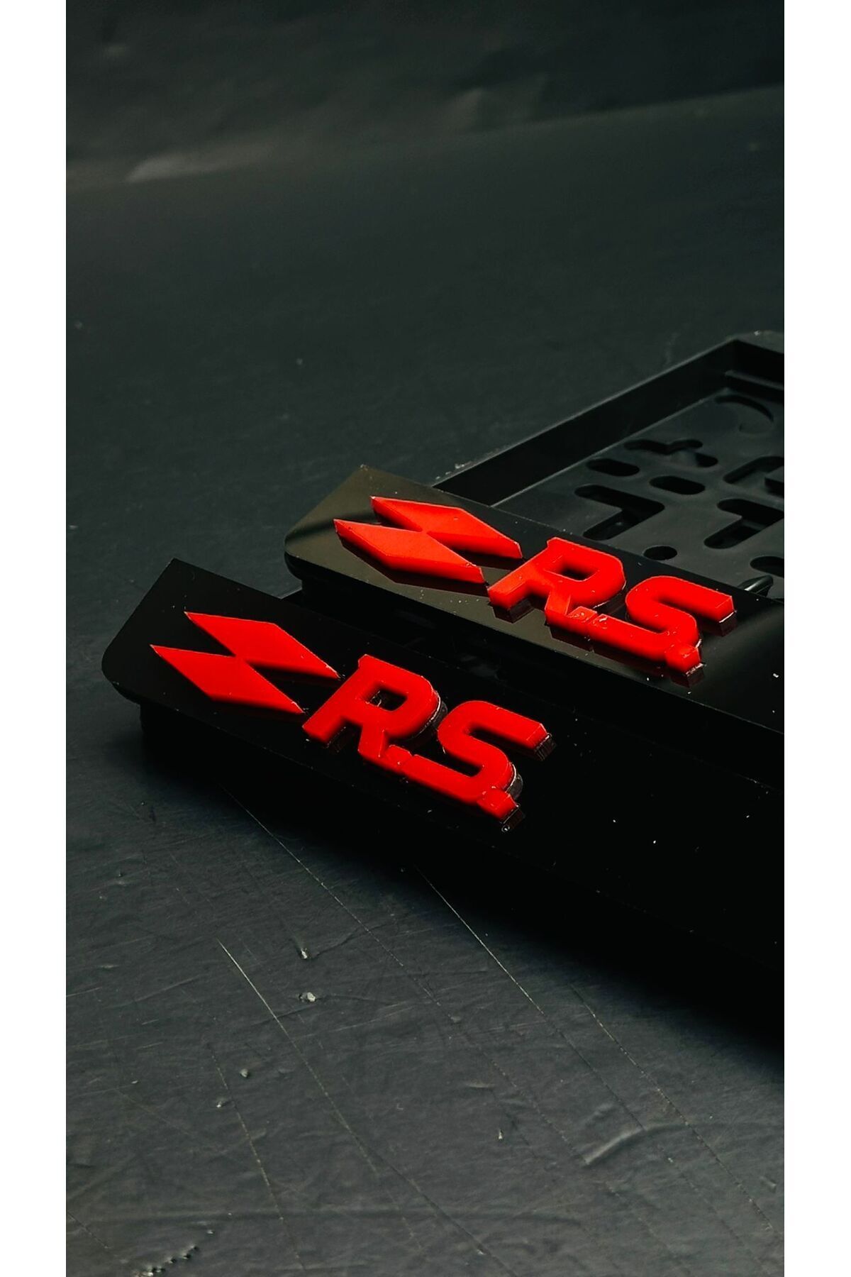 Renault RS 5D Uyumlu LÜX KABARTMA Takmatik Pleksi PLAKALIK