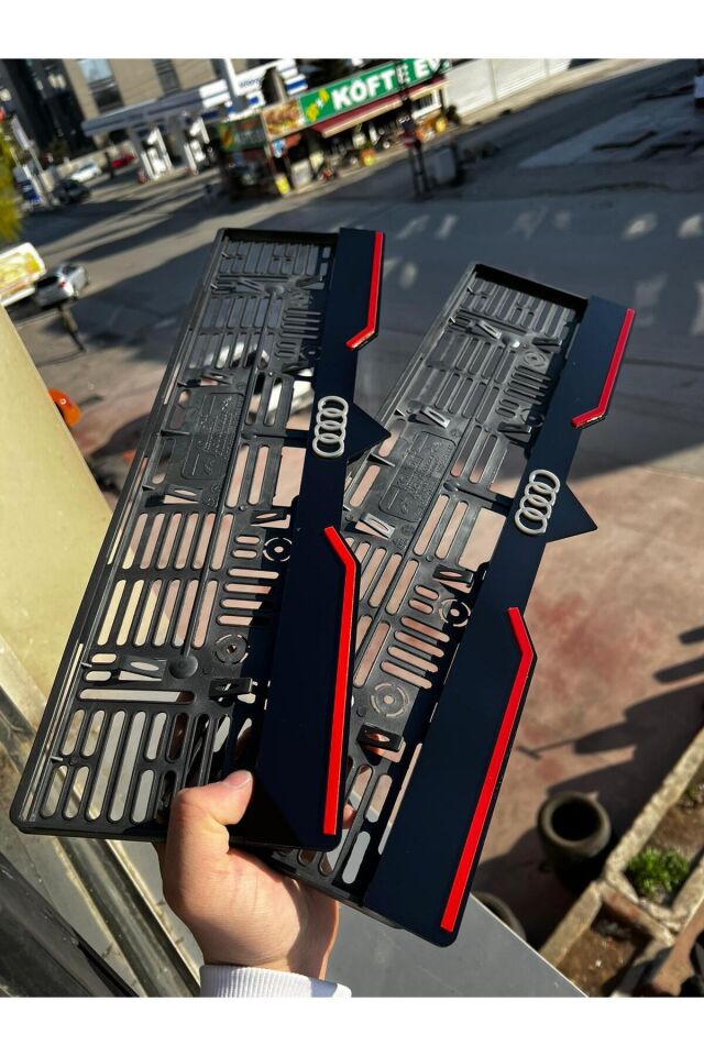 AUDİ Logolu Pleksi Plakalık 2 Adet 1 Takım