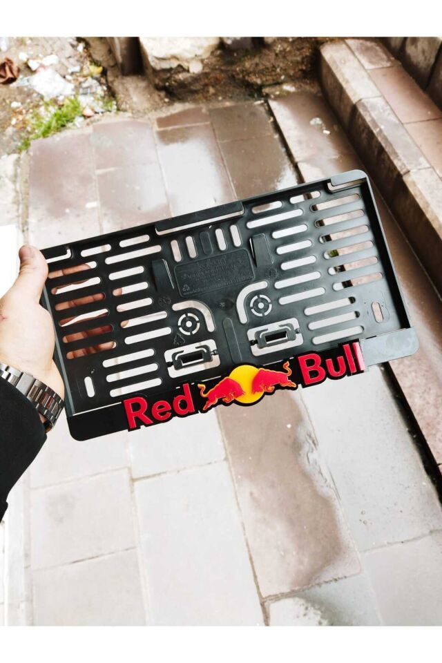 Kare Plakalık Red Bull Model Takmatik Pleksi 3d Kabartma Kişiye Özel Lazer Kesim [ araç için ]