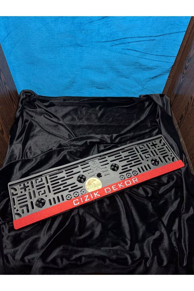 kişiye özel simli kırmızı premium plakalık