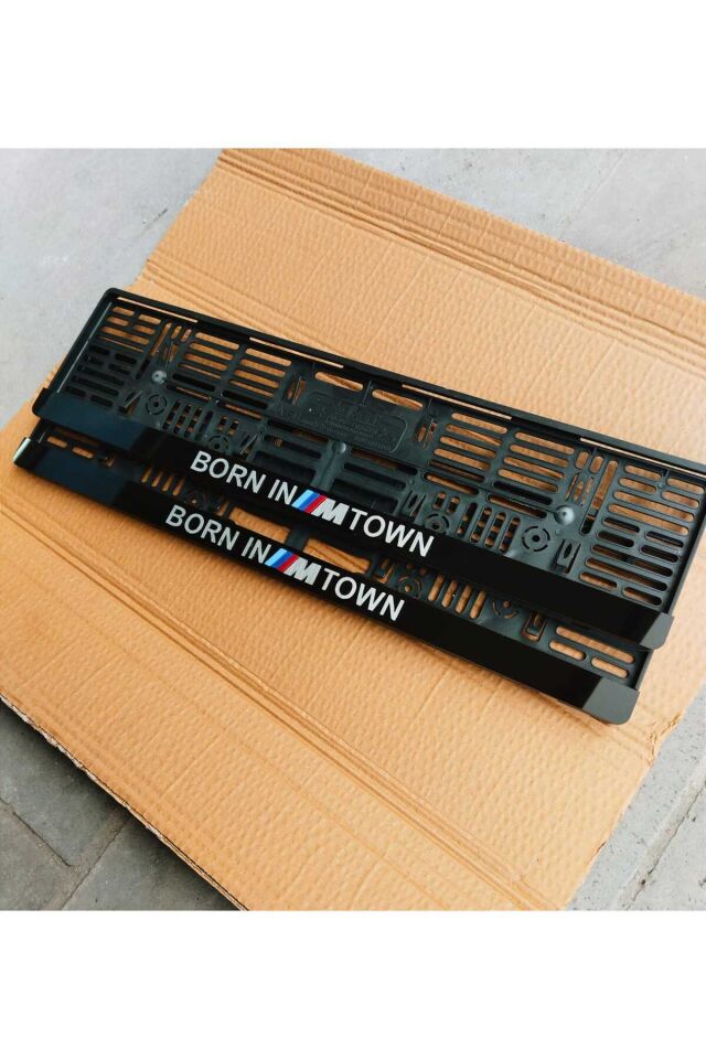 BMW 3D BORN IN M TOWN LAZER KESİM PLEKSİ PARLAK PLAKALIK EXTRA KALIN ( ÖN ,ARKA 2 ADET)