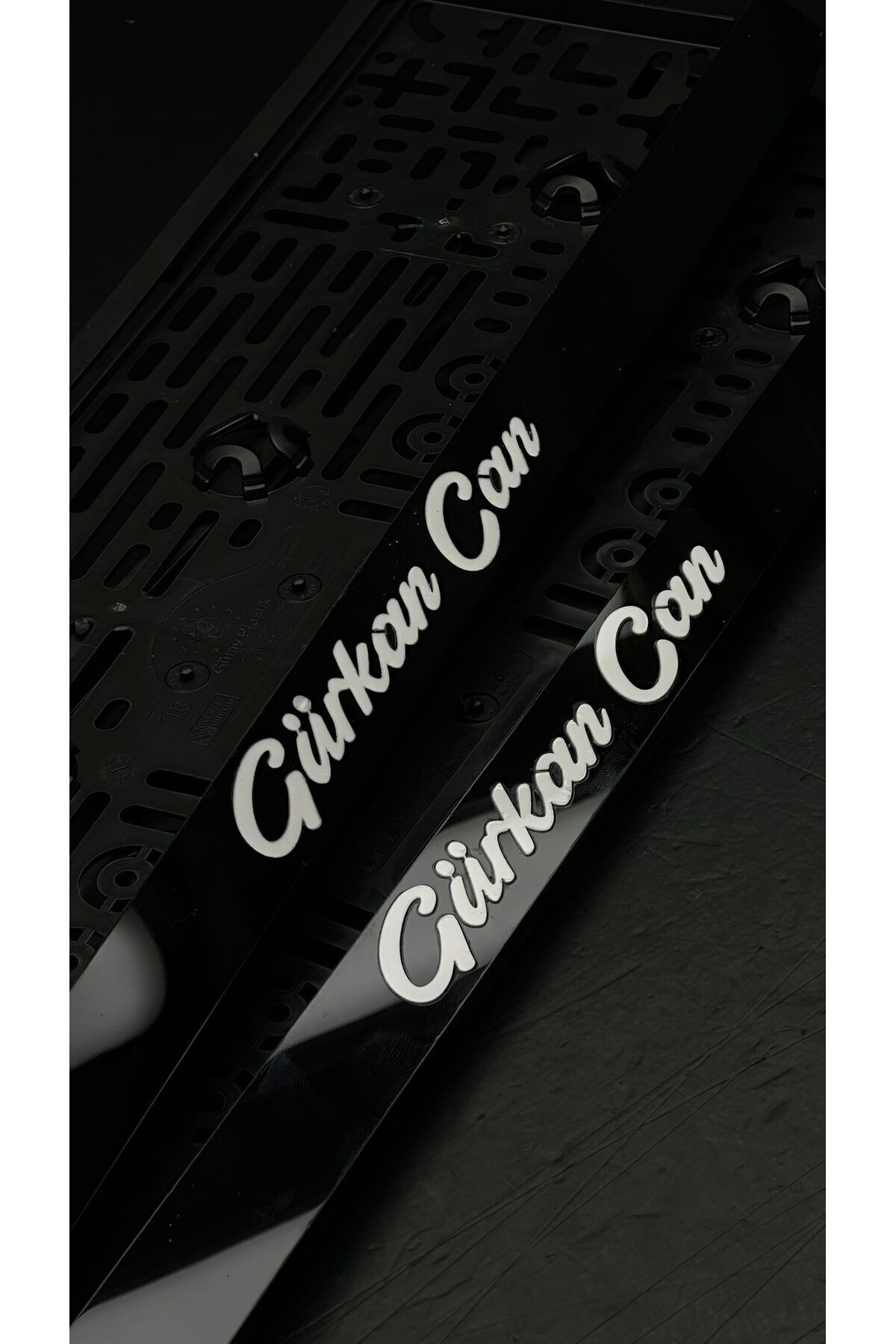 KİŞİYE ÖZEL PLEKSİ TAKMATİK PLAKALIK