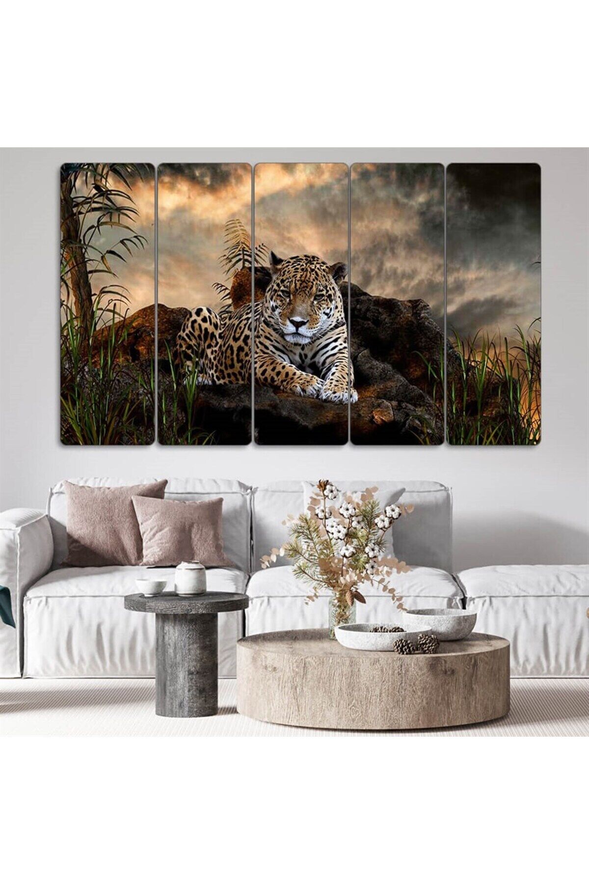 Ağaçlar Arasında Uzanmış Jaguar - 5 Parçalı Tablo