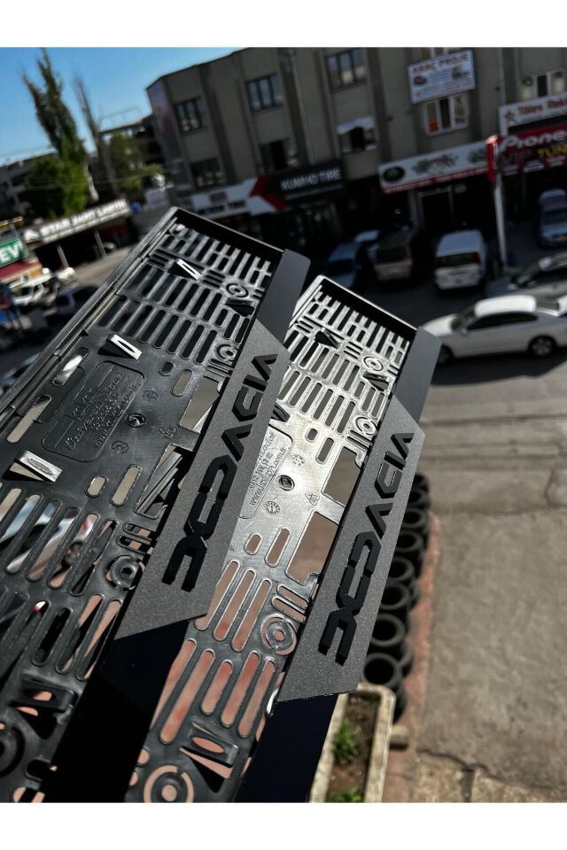 DACIA MAT Pleksi Plakalık (1TAKIM,2,ADET) Uyumlu