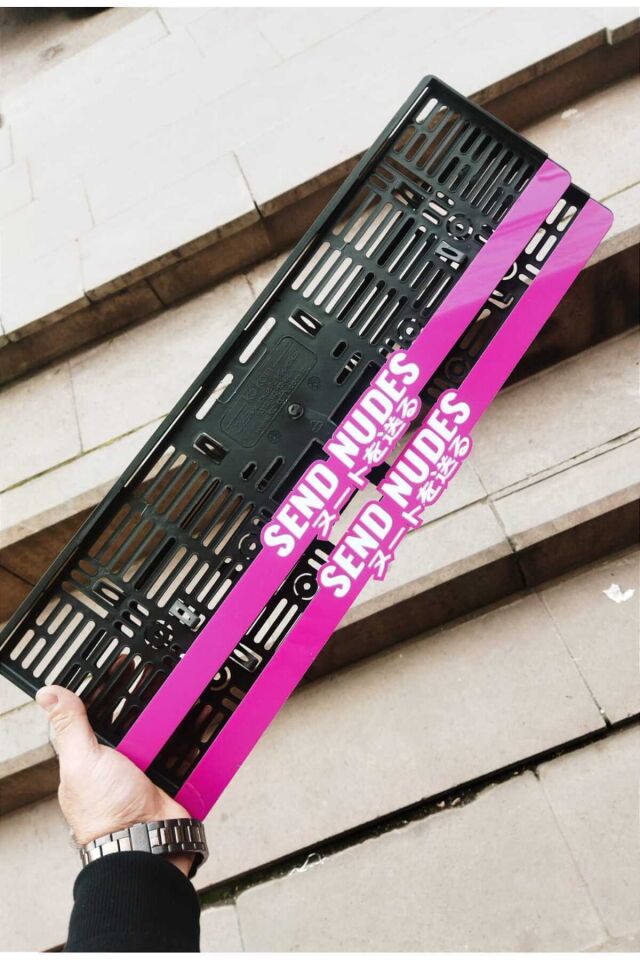 Plakalık Lazer Kesim Pleksi ( 2 Adet ) SEND NUDES KİŞİYE ÖZEL PLAKALIK | İSİME ÖZEL PLAKALIK