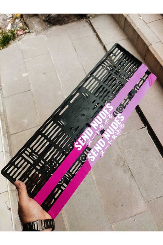 Plakalık Lazer Kesim Pleksi ( 2 Adet ) SEND NUDES KİŞİYE ÖZEL PLAKALIK | İSİME ÖZEL PLAKALIK