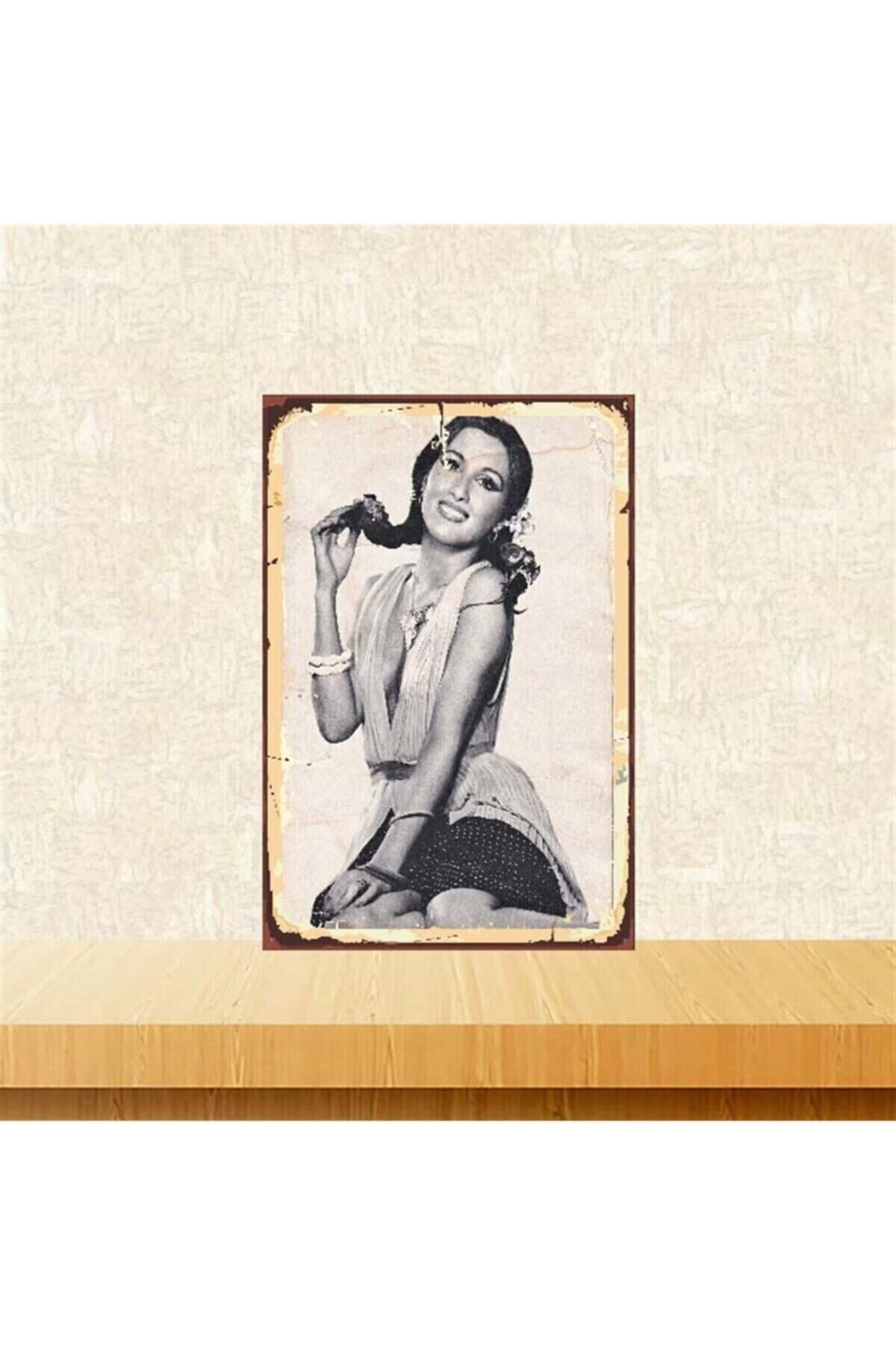 Nükhet Duru Retro Ahşap Poster Tkfx3783 20x30 cm