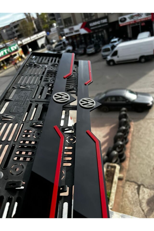 VOLKSWAGEN Uyumlu LOGOLU LİP MODEL Pleksi Plakalık