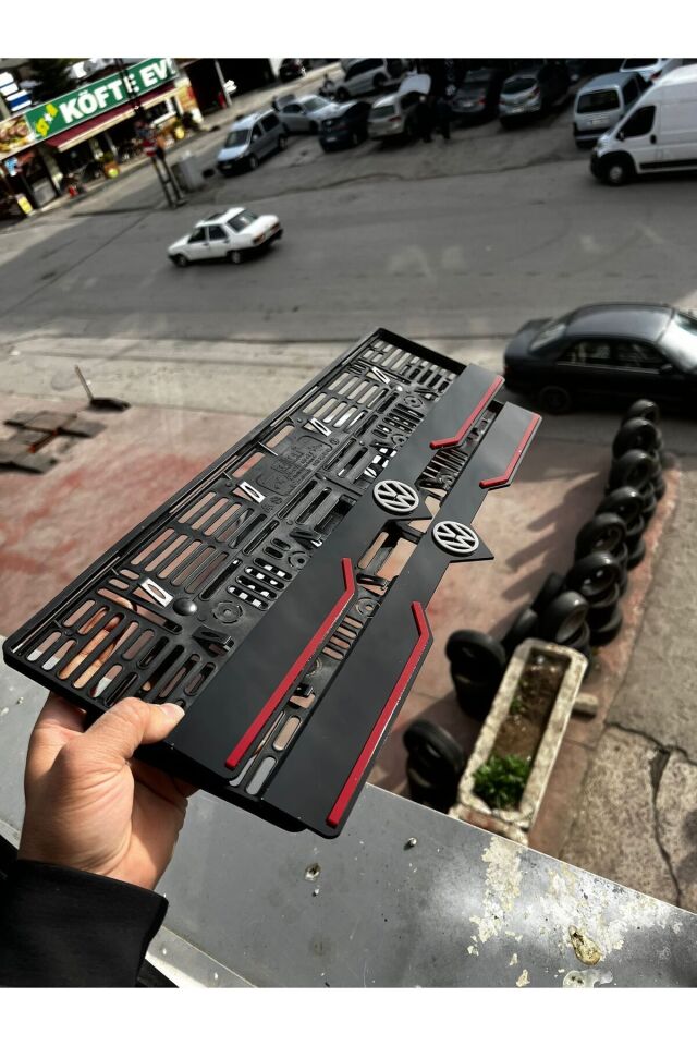 VOLKSWAGEN Uyumlu LOGOLU LİP MODEL Pleksi Plakalık