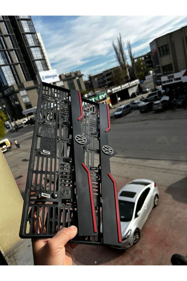 VOLKSWAGEN Uyumlu LOGOLU LİP MODEL Pleksi Plakalık