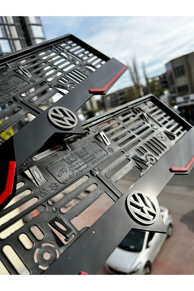 VOLKSWAGEN Uyumlu LOGOLU LİP MODEL Pleksi Plakalık