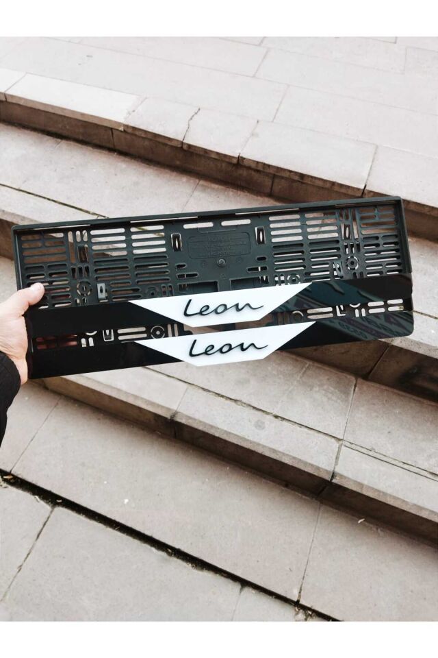 Plakalık Lazer Kesim Pleksi ( 2 Adet ) LEON KİŞİYE ÖZEL PLAKALIK | İSİME ÖZEL PLAKALIK