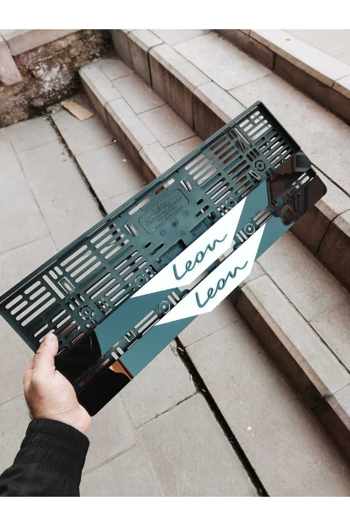 Plakalık Lazer Kesim Pleksi ( 2 Adet ) LEON KİŞİYE ÖZEL PLAKALIK | İSİME ÖZEL PLAKALIK