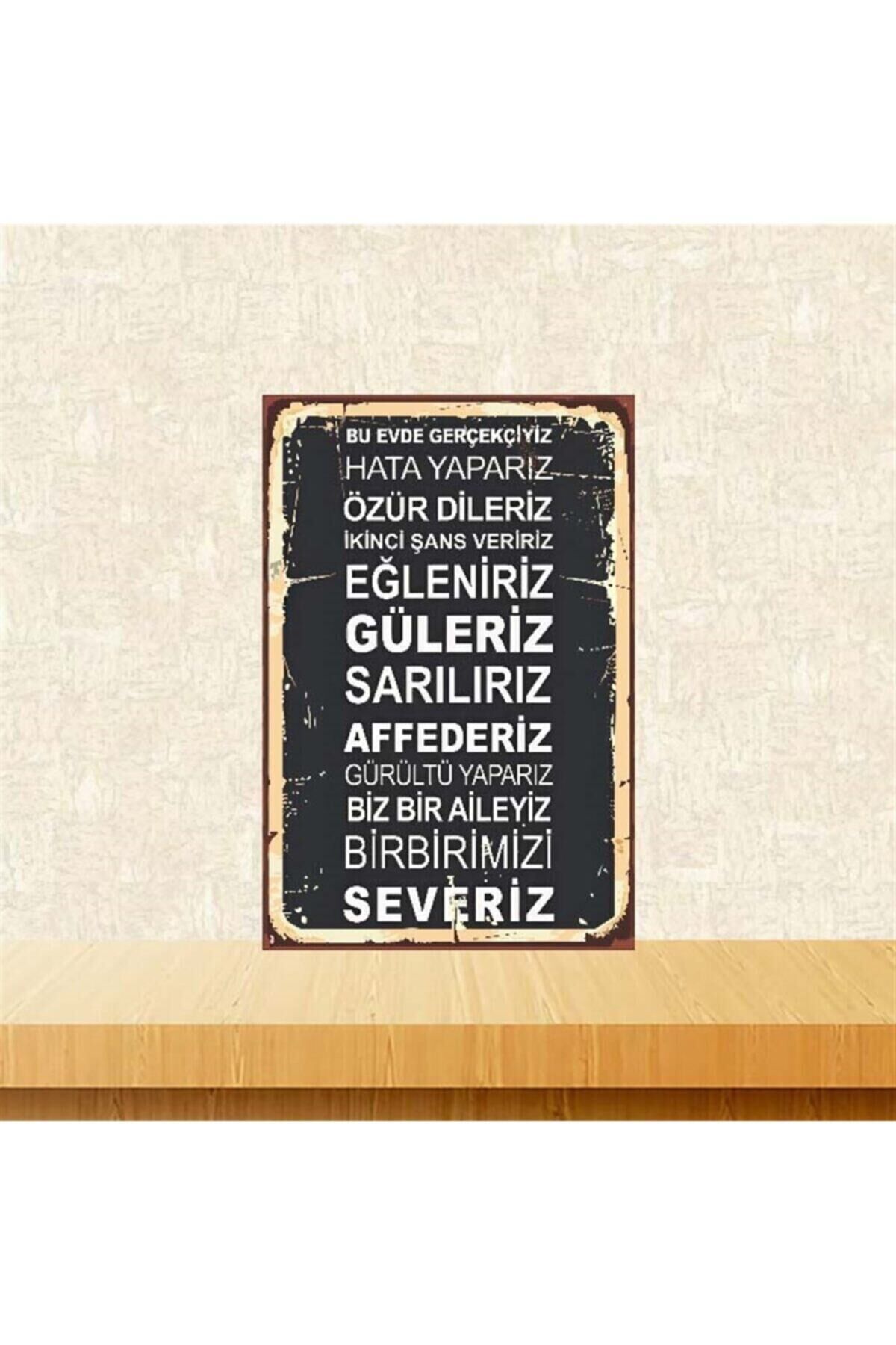 Biz Bir Aileyiz Retro Ahşap Poster 20x30 cm