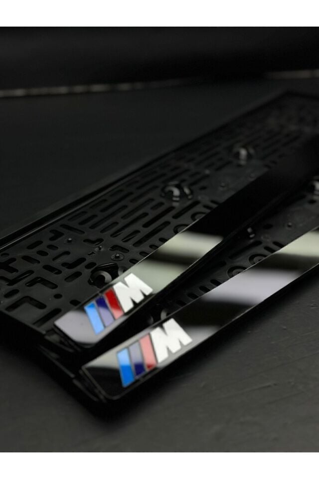 BMW M LÜX LAZER KESİM TAKMATİK PLEKSİ PLAKALIK