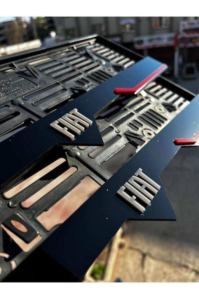 FİAT Logolu Pleksi Plakalık 2 Adet(1 Takım)