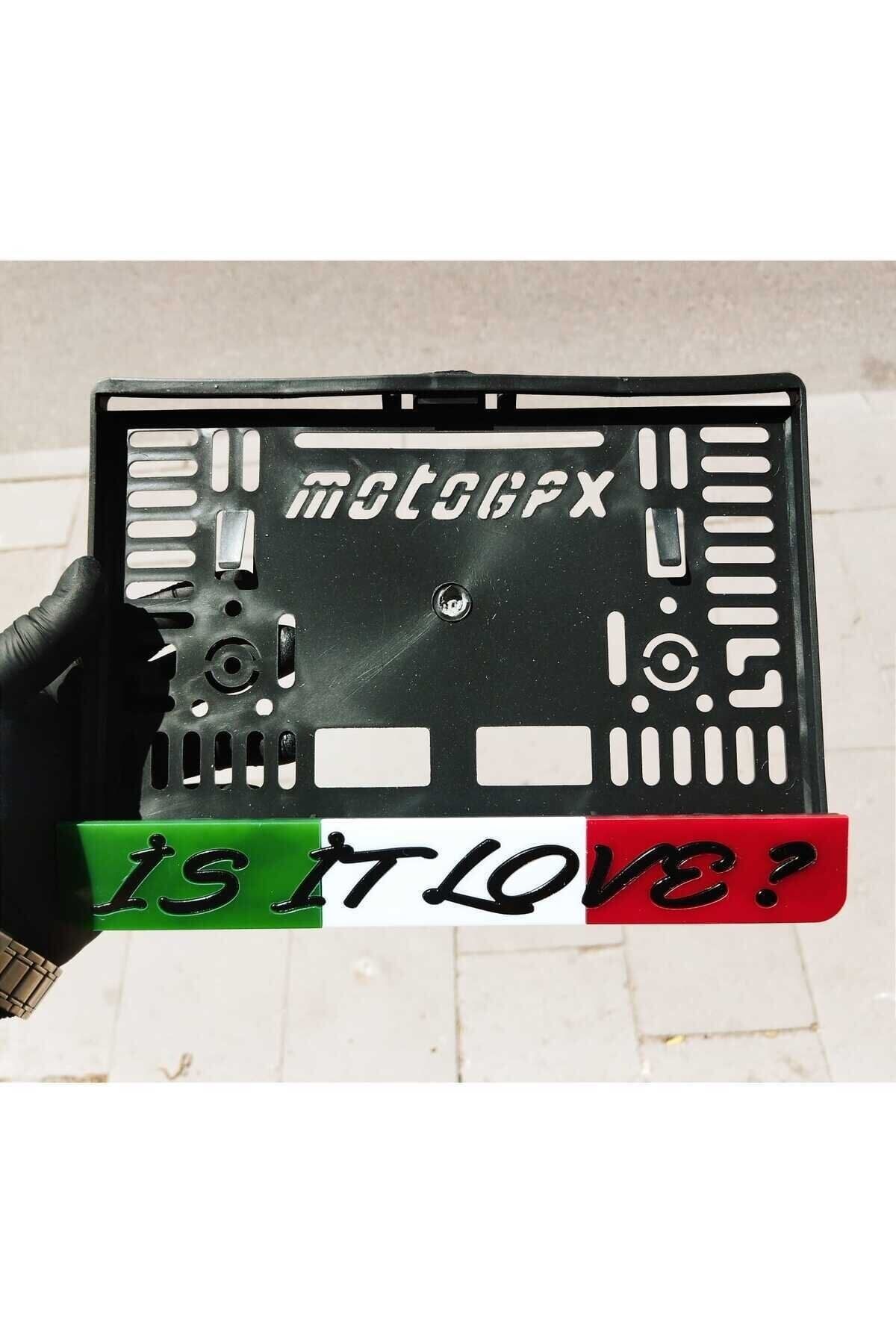 MOTOR PLAKALIK İTALYAN BAYRAKLI KİŞİYE ÖZEL İSİMLİ TAKMATİK LAZER KESİM PLEKSİ ( 1 ADET )