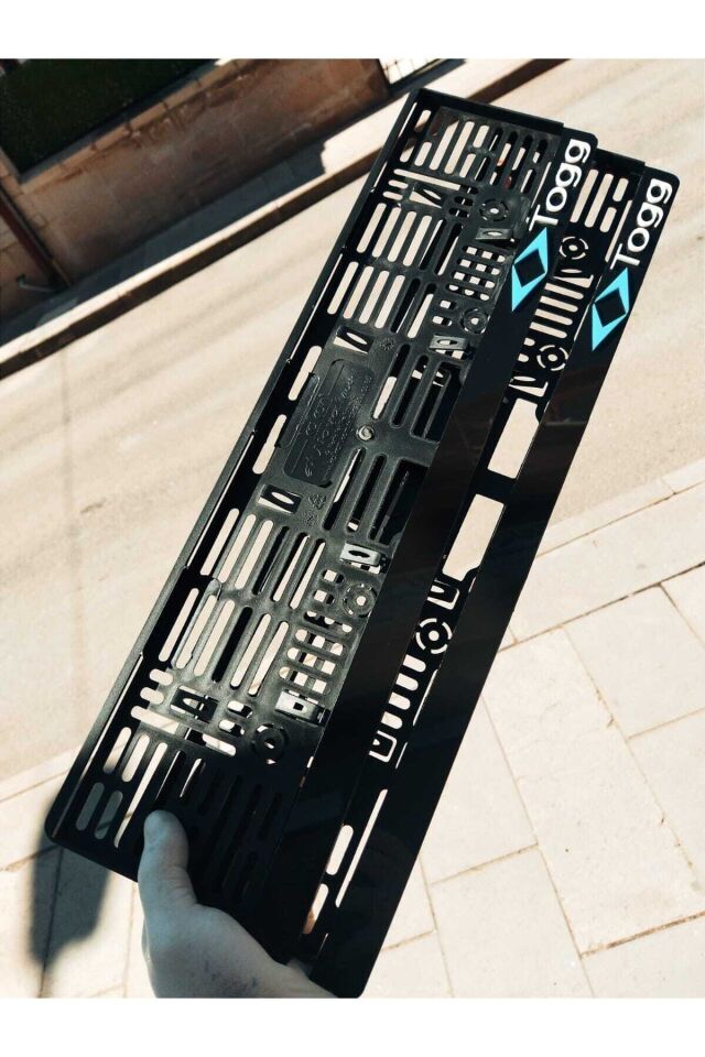 Plakalık Togg Model Araç Pleksi Takmatik Lazer Kesim Çift