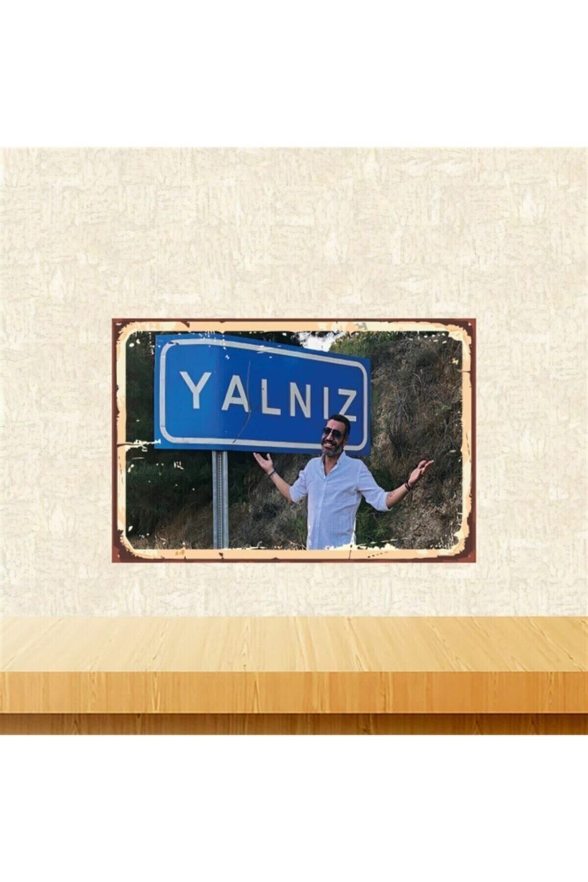 Hakan Altun Yalnız Retro Ahşap Tablo Tkfx5912