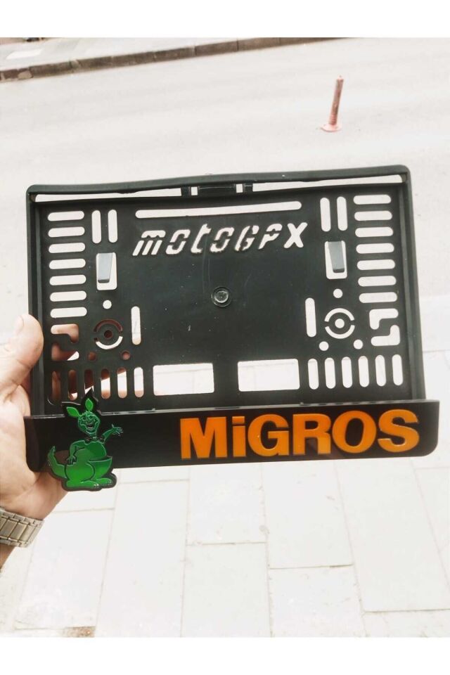 MOTOR PLAKALIK FİRMALARA ÖZEL LAZER KESİM PLEKSİ