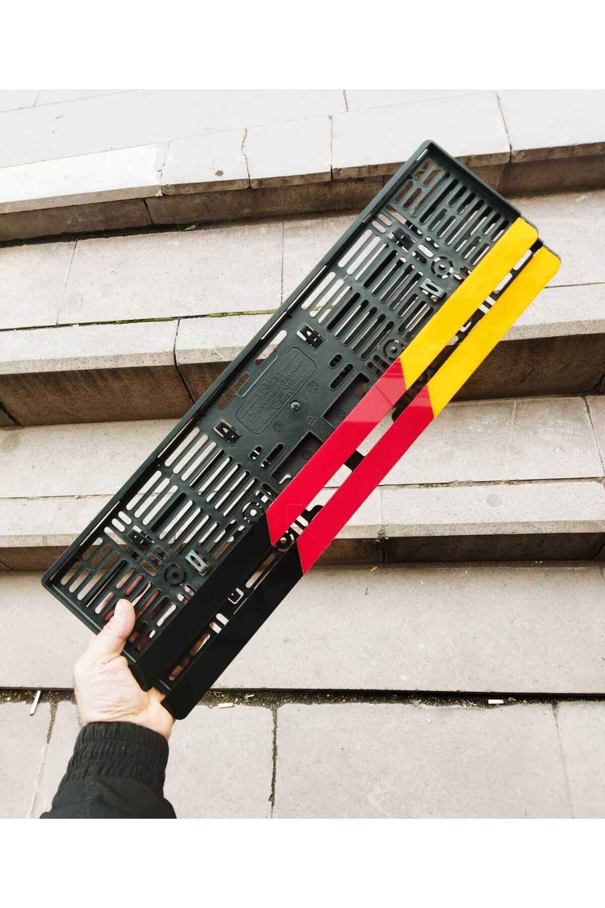 PLAKALIK ALMAN BAYRAKLI LAZER KESİM PLEKSİ ( 2 ADET )