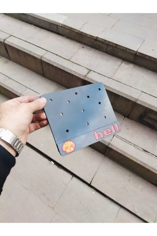 MİNİ PLAKALIK HELL KİŞİYE ÖZEL LAZER KESİM PEKSİ 12*18cm