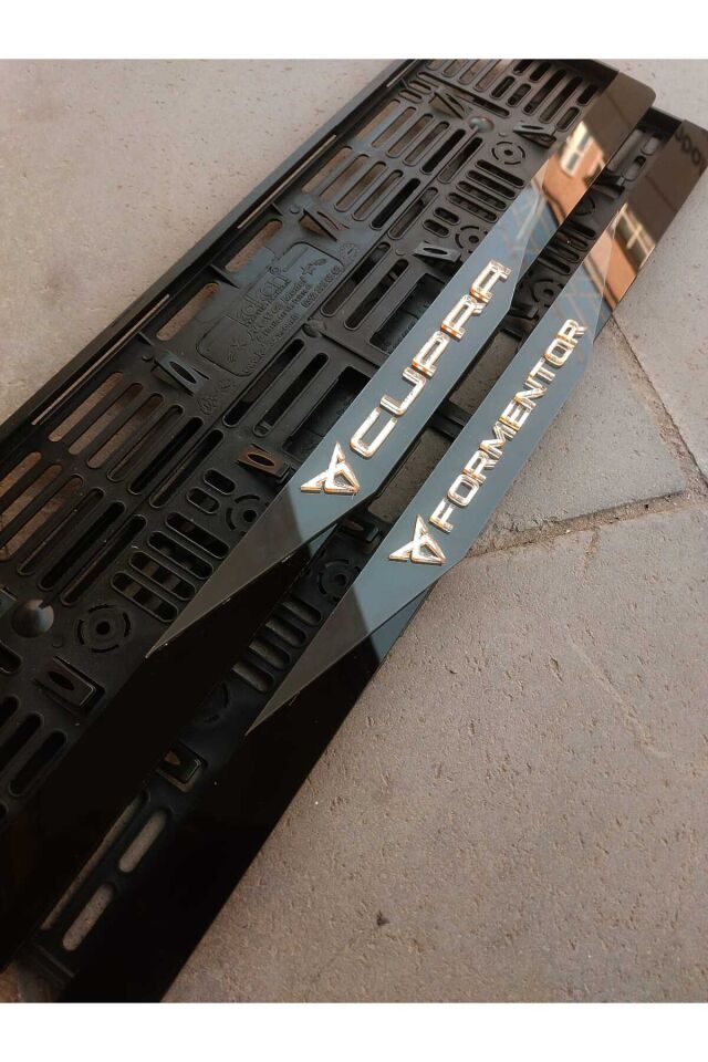 Plakalık Lazer Kesim Pleksi (2 Adet) CUPRA KABARTMA KİŞİYE ÖZEL PLAKALIK | İSİME ÖZEL PLAKALIK