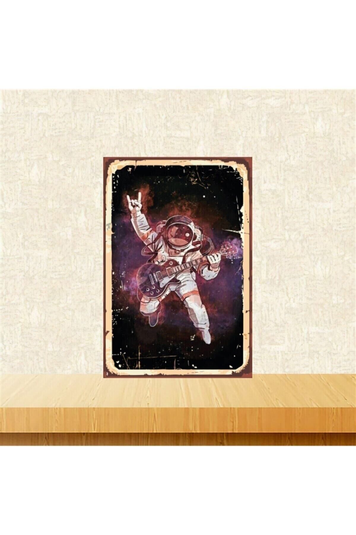 Gitar Çalan Astronot 20-30 Cm Retro Ahşap Tablo Tkfx5132