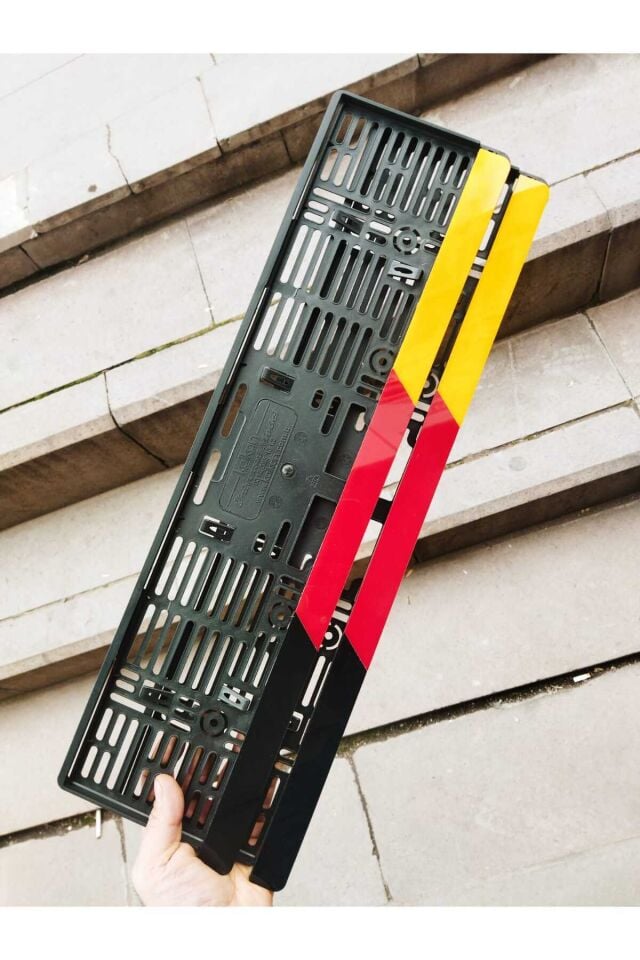 PLAKALIK ALMAN BAYRAKLI LAZER KESİM PLEKSİ ( 2 ADET )