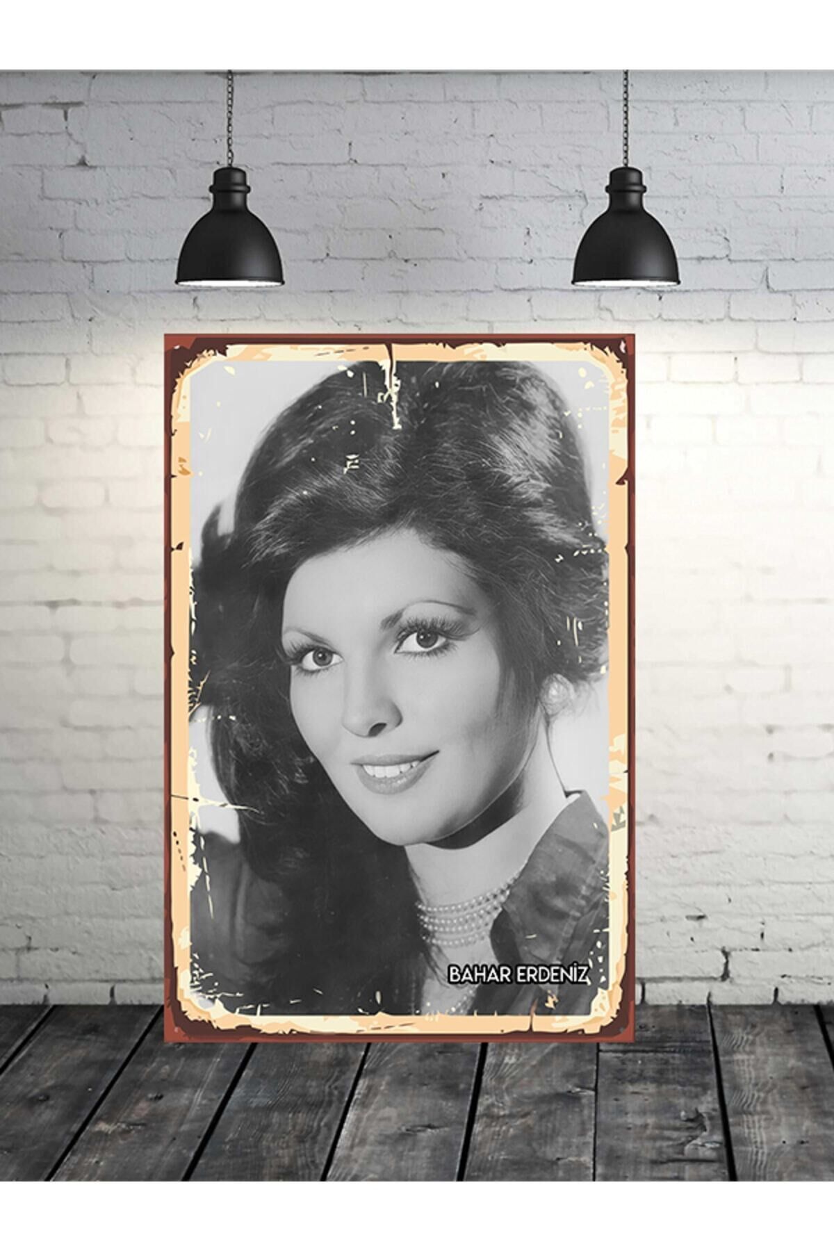 Bahar Erdeniz Siyah Beyaz Yeşilçam 20x30 Cm Retro Ahşap Tablo