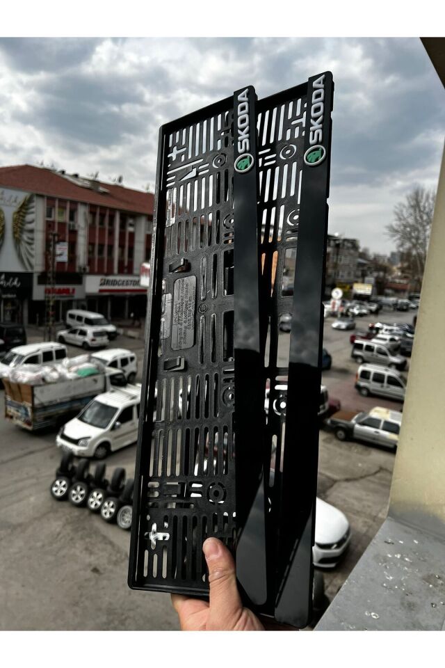SKODA MODEL Pleksi Plakalık