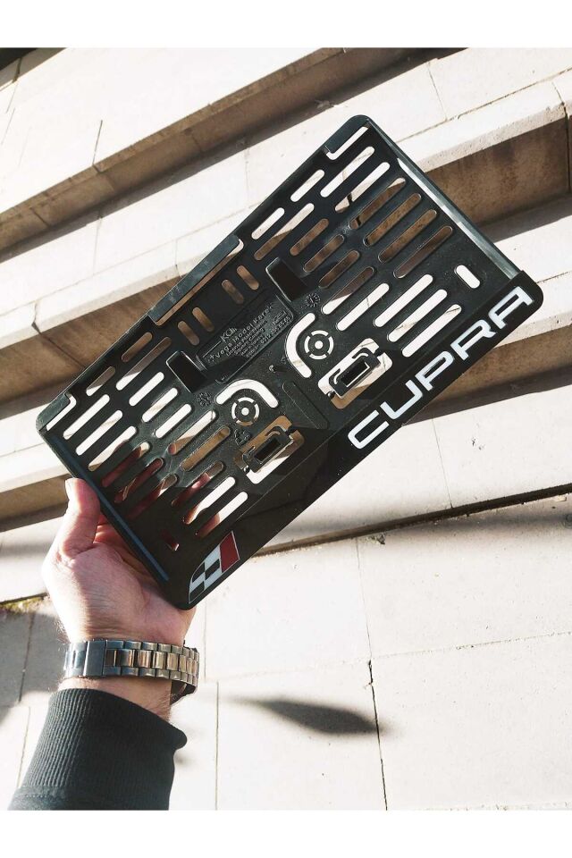 Lazer Kesim Pleksi (1 Adet Kare Araç için) CUPRA uyumlu KİŞİYE ÖZEL PLAKALIK|İSİME ÖZEL PLAKALIK