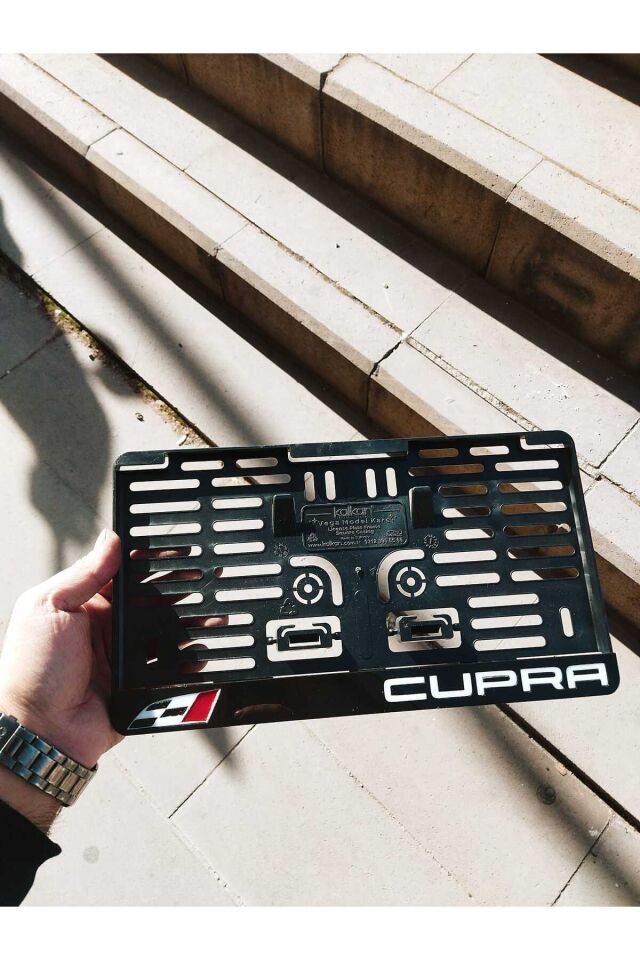 Lazer Kesim Pleksi (1 Adet Kare Araç için) CUPRA uyumlu KİŞİYE ÖZEL PLAKALIK|İSİME ÖZEL PLAKALIK