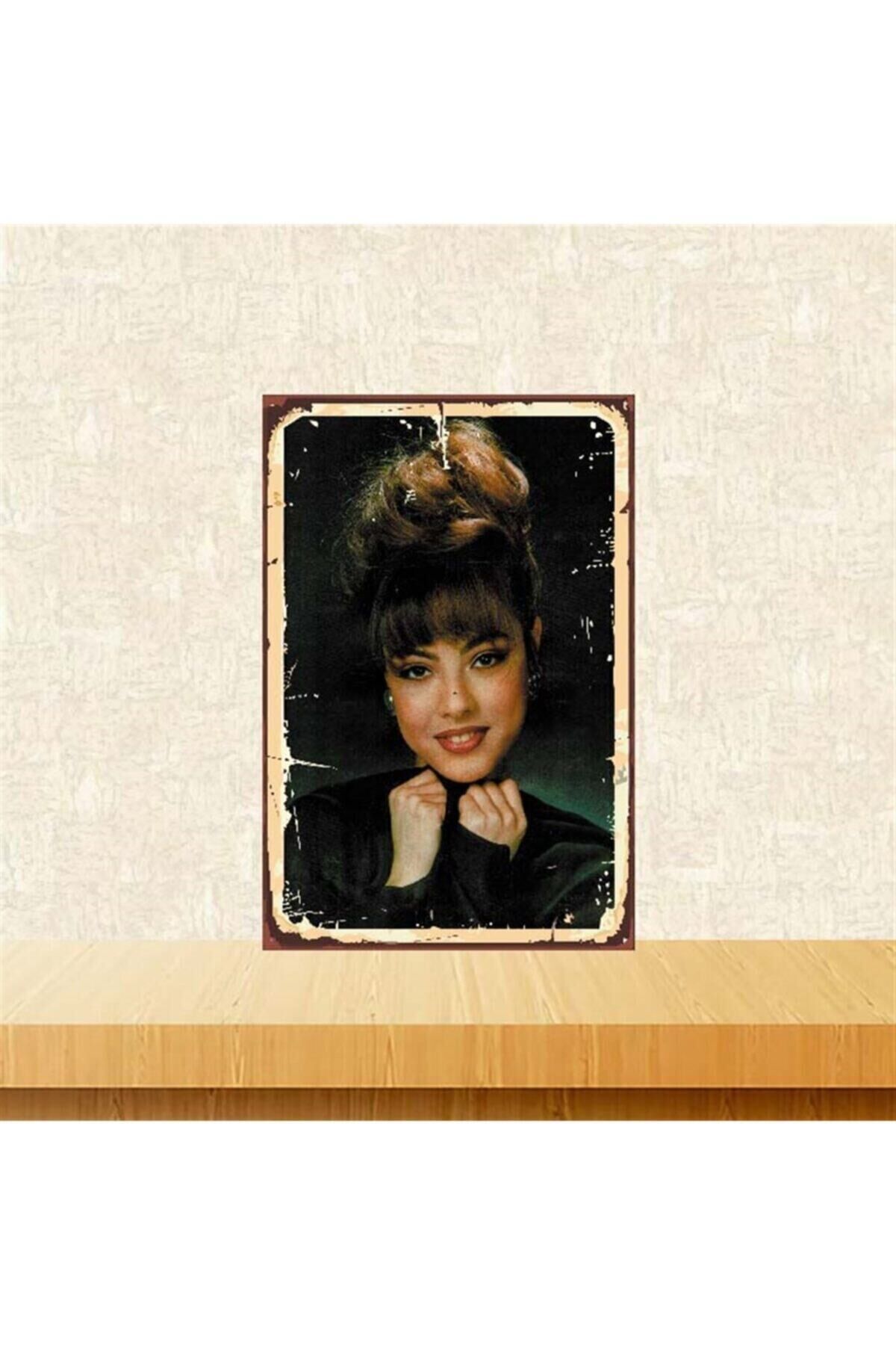 Ebru Gündeş 20-30 Cm Retro Ahşap Poster Tkfx3719