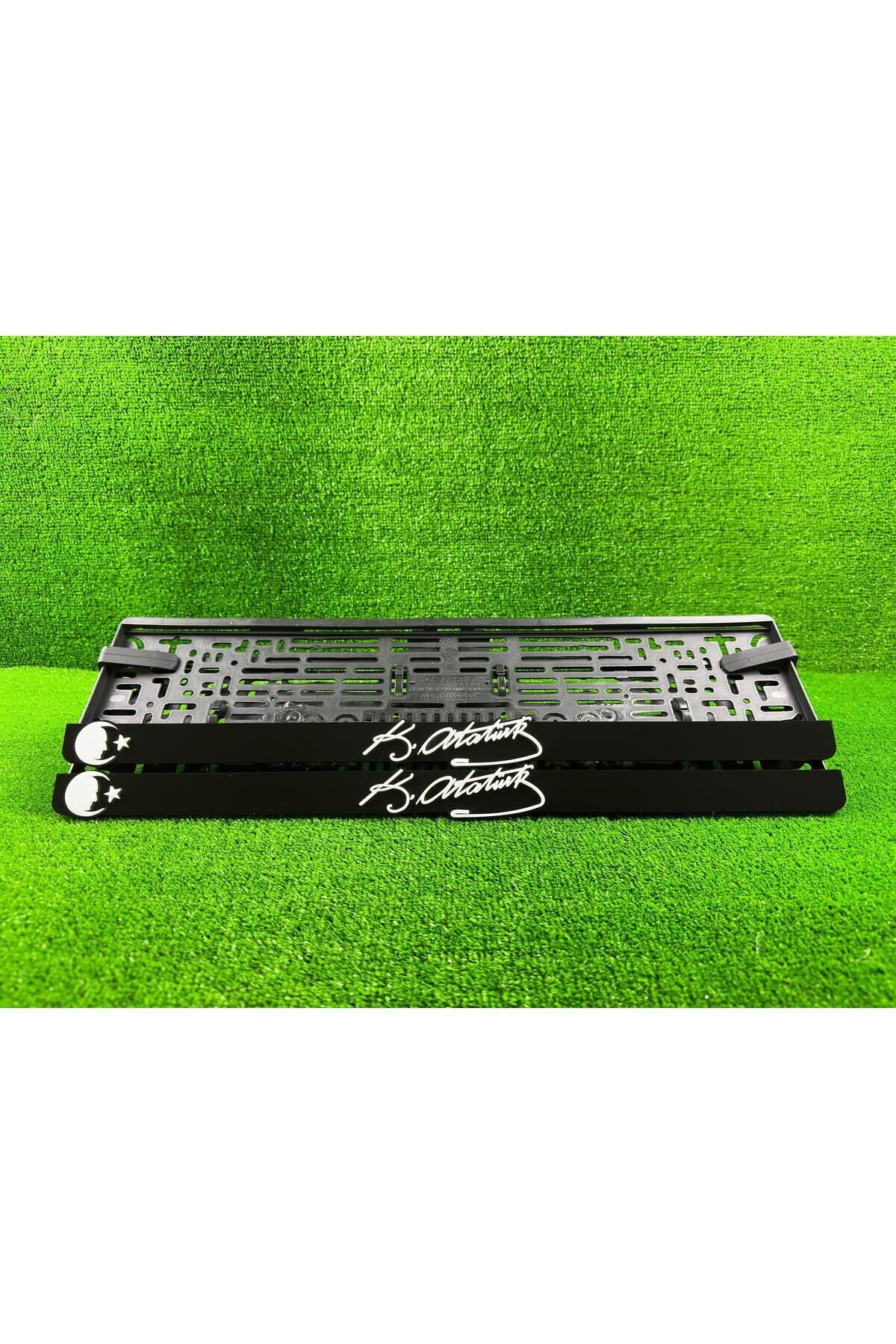 K.atatürk Imzalı 3d Kabrtmalı Pleksi Araba Plakalığı 1 Takım