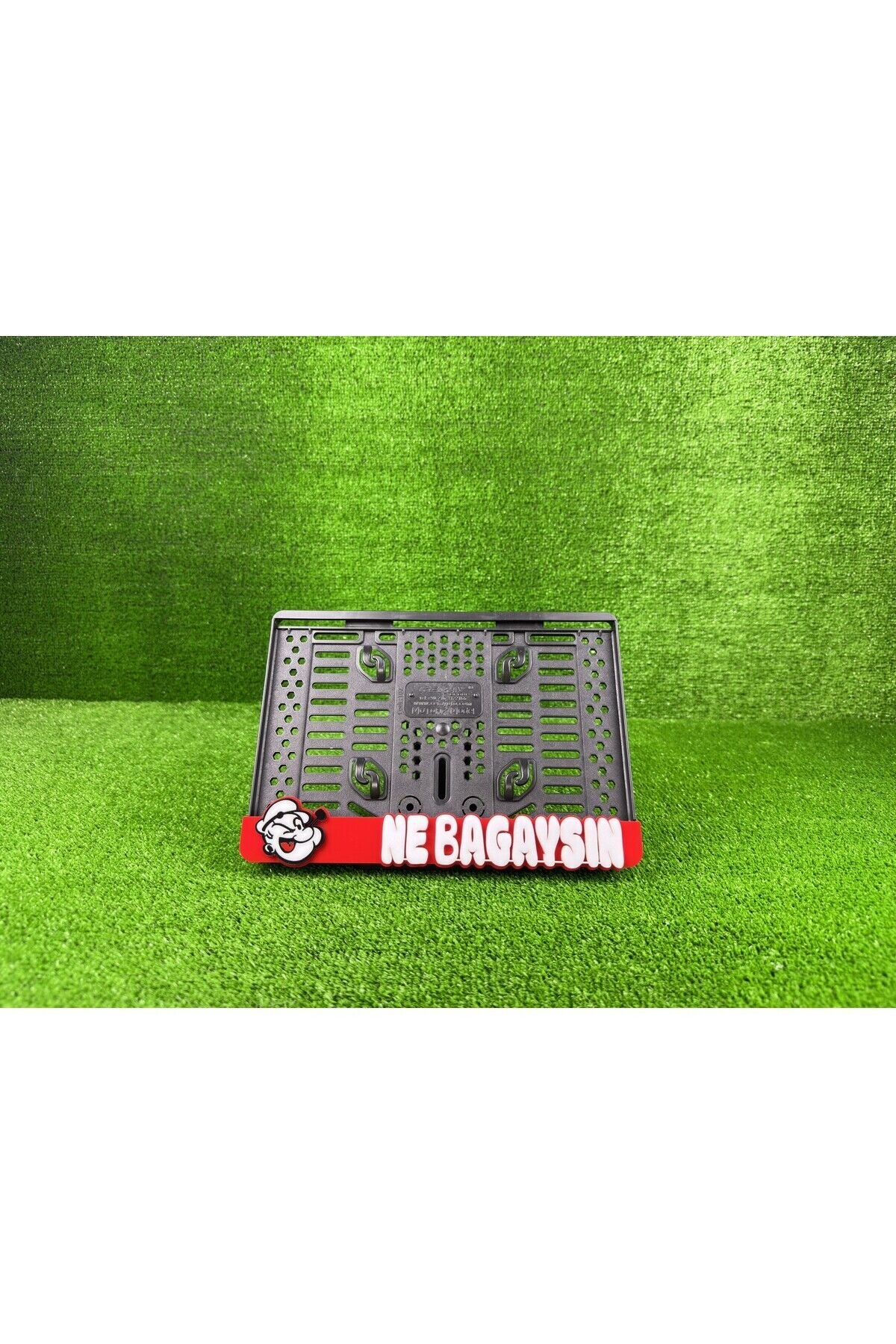 Ne Bagaysın Kırmızı 3d Kabrtmalı Pleksi Motor Plakalığı