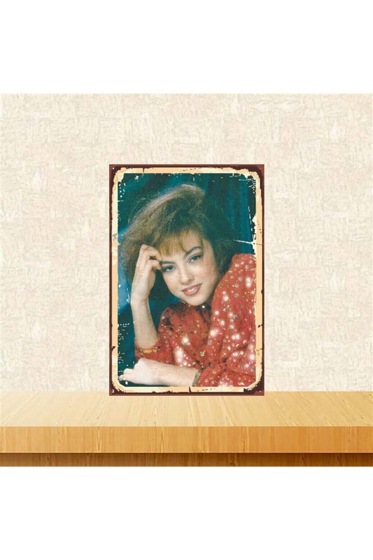 Ebru Gündeş Retro Ahşap Poster Tkfx3872 20x30 cm