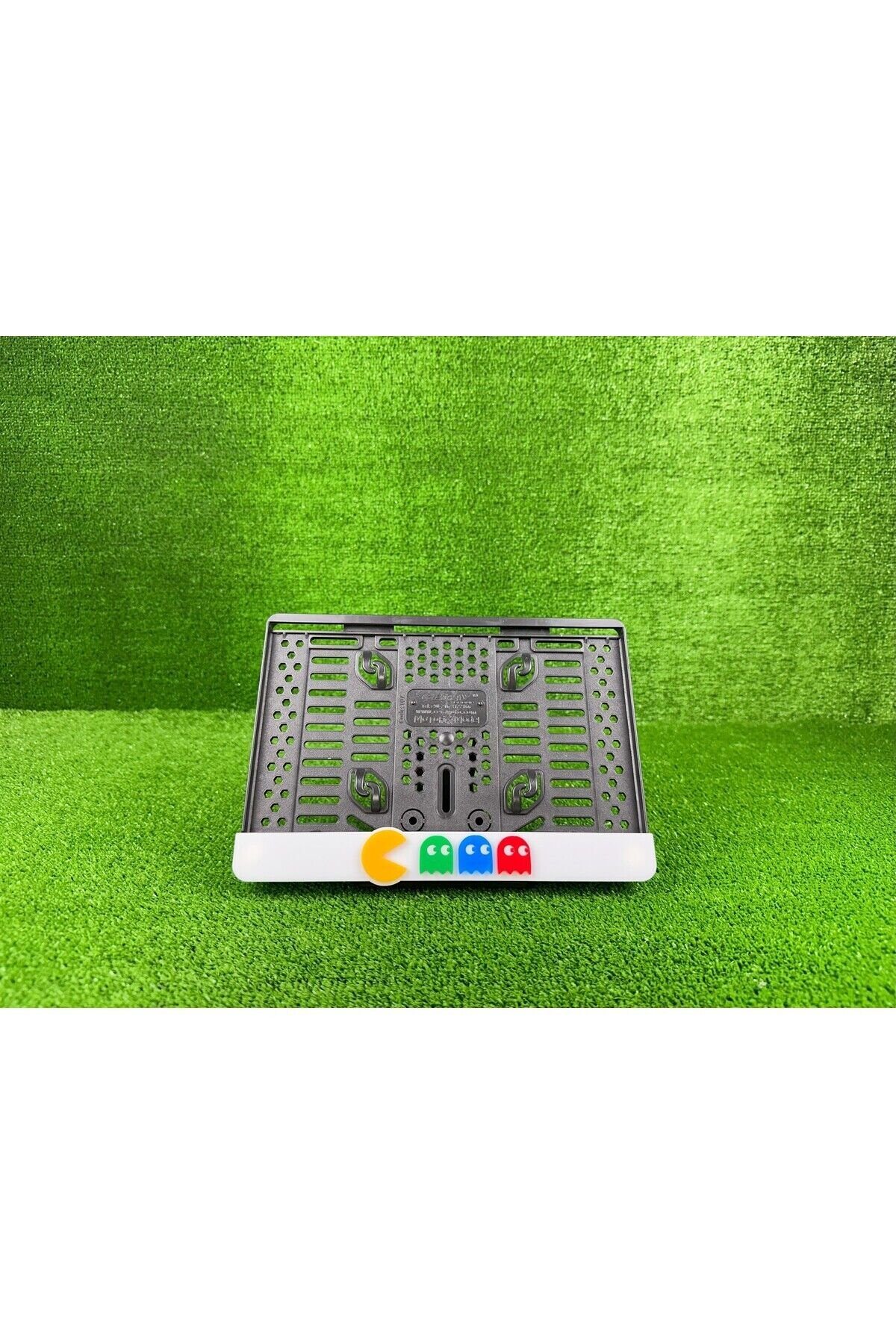 Pacman Beyaz 3d Kabrtmalı Pleksi Motor Plakalığı