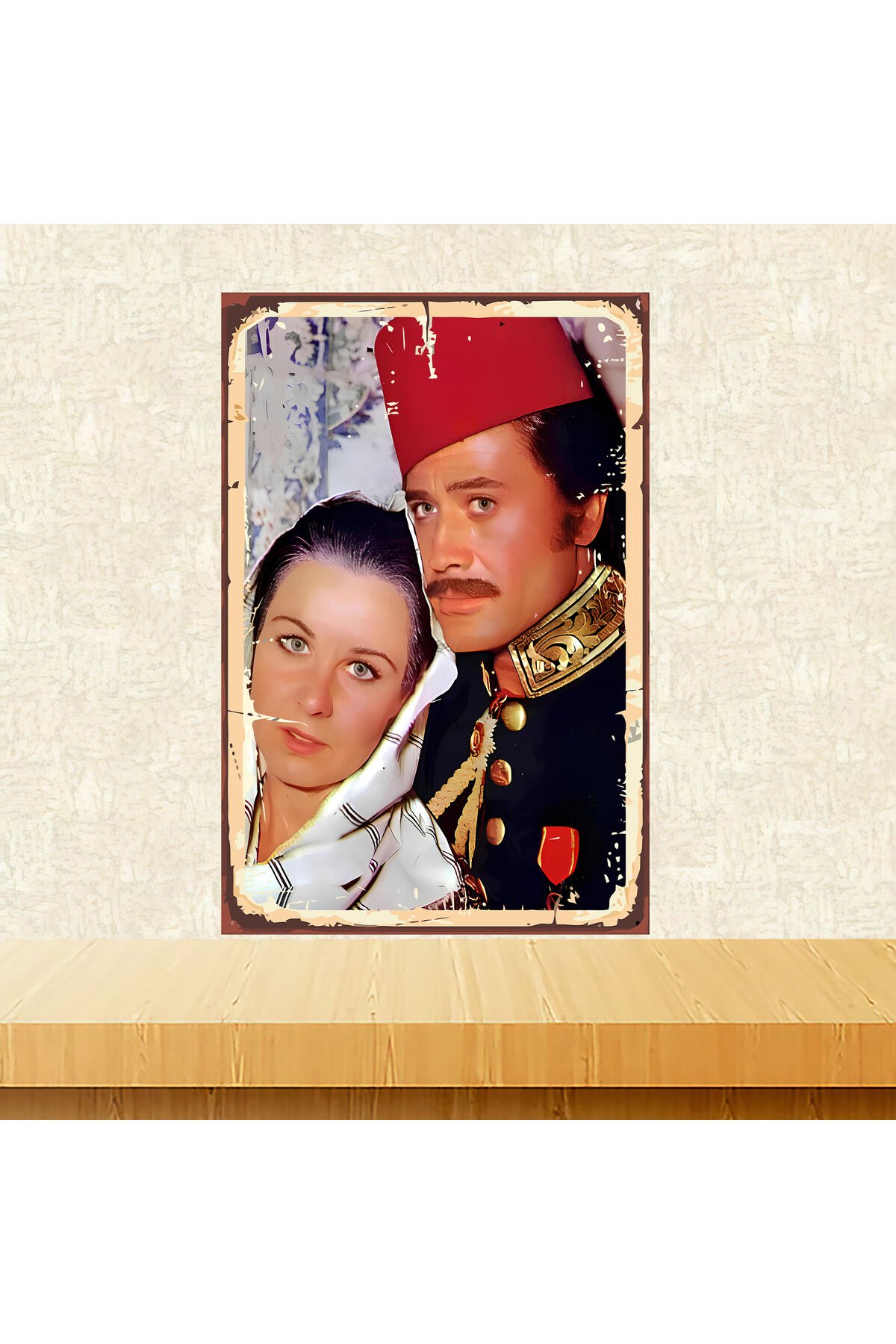 Cüneyt Arkın Fatma Girik Temalı 20 x 30 CM MDF Ahşap Duvar Tablosu Arkasından Yapışkan Mevcuttur